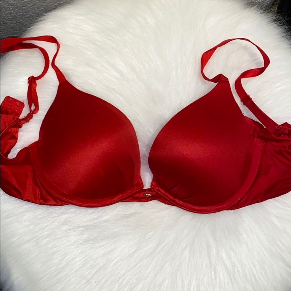 Victoria Secrets Bra